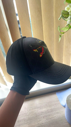 Gucci black wolf baseball cap