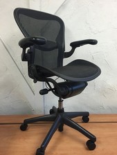 BLACK HERMAN MILLER AERON . FULLY LOADED / FREE DEL. 2 YEARS WARRANTY