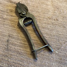 Vintage Antique Secateurs Garden Hand Tool By Brades -7.1/4” In Length GWO