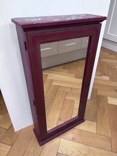 Chinoiserie style burgundy - style,