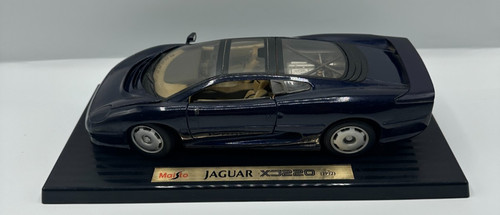 Maisto scale jaguar - scale,