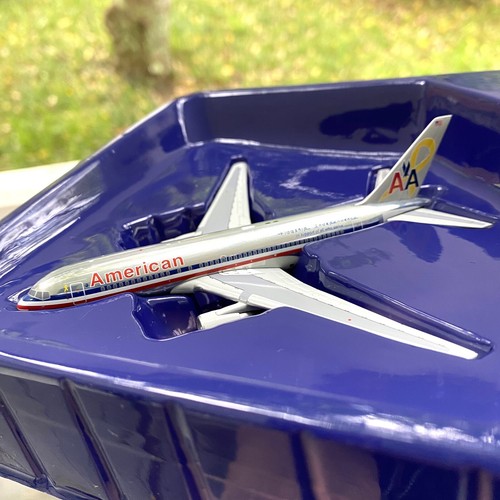 Gemini jets 400 american - 1:400,