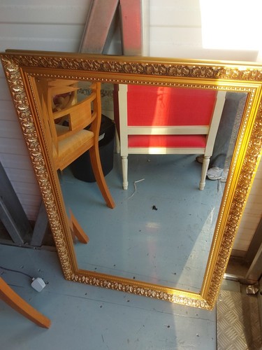 Large gold ornate - 64,