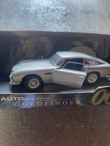 Autoart scale 70020 aston - 1/18,