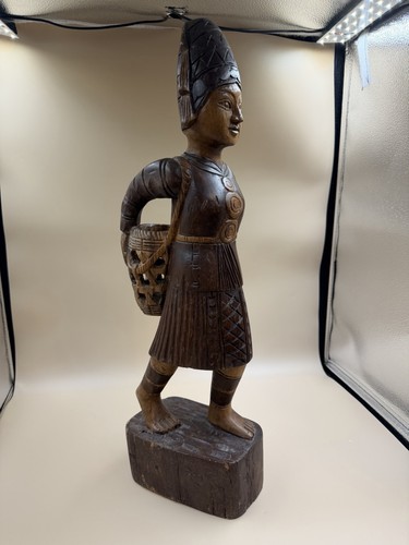 Stunning vintage wooden - stunning, hand