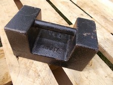 Vintage Avery Cast Iron 5kg