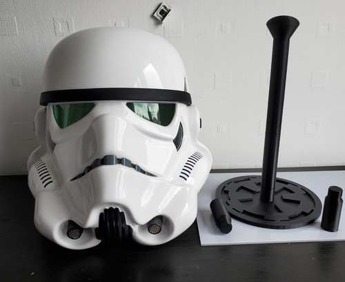 Helmet stand display - stand, star