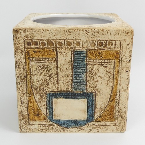 Troika cornish art pottery - troika,
