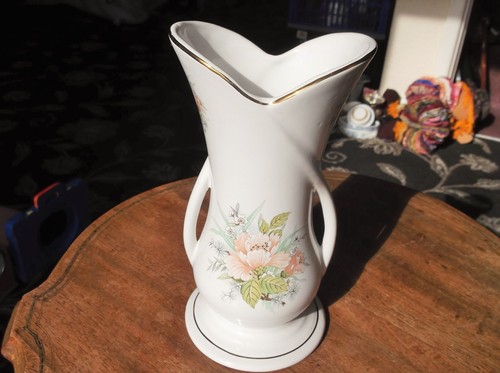 Elegant shapely gilded - elegant,