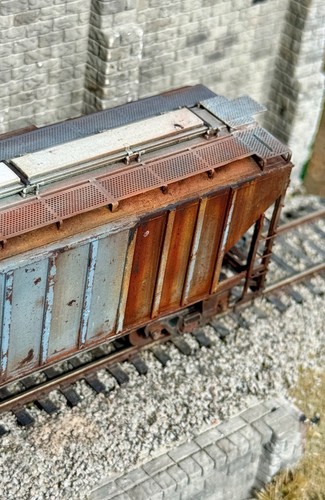 Scale tangent covered - ho,
