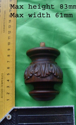 Type carved stained - -,