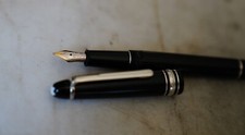 Splendid Montblanc Meisterstück Chopin Platinum Fountain Pen 14 Karat Gold