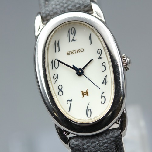 Near mint seiko noie 1f21 - mint,
