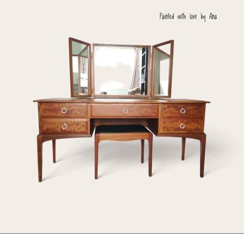 Stag minstrel dressing table - ,