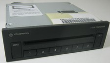 VW 6 CD MULTI CHANGER FRONT CENTRE ARMREST BEETLE GOLF MK5 JETTA GENUINE PART