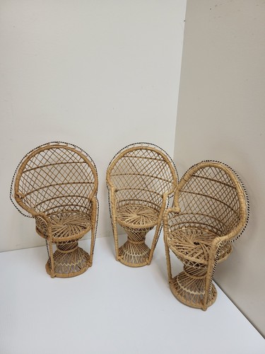 Set miniature wicker - of,