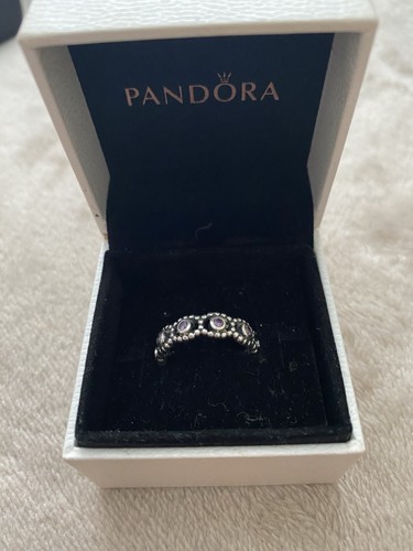 Pandora her majesty - her,