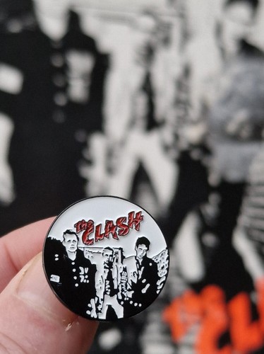Clash the pin badge - the,