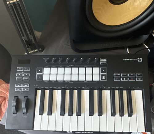 Novation launchkey mini key - mini, 25-key