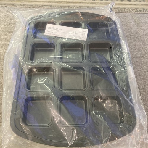 Pampered chef brownie - pampered, pan