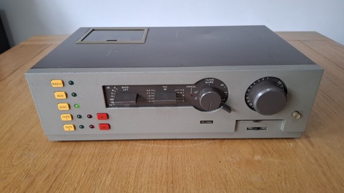 Quad stereo preamp - quad, 44