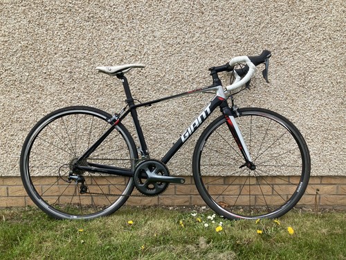 Giant defy aluxx small - giant,