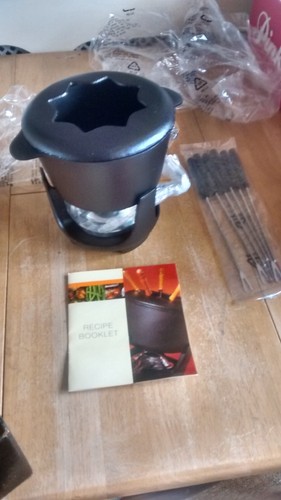 Black tesco cast iron fondue - black,