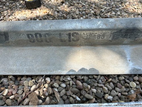 Steel lintel 90cm 24cm - x, 7cm