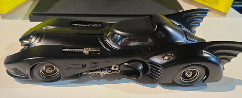 Hot wheels 1989 batmobile - hot,