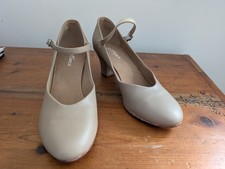 So Danca CH52 Character Shoe 2" Heel Tan Size 4.5 UK (M7.5) Worn twice in a show