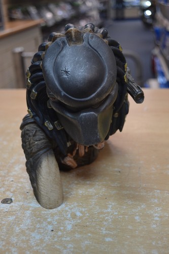 Masked predator money - predator, bust