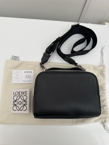 Loewe mini crossbody camera - mini,