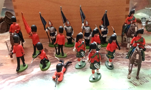 Britains plastic soldiers with - britains,