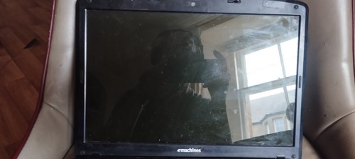 Emachines e525 kawf0 laptop - emachines,