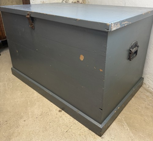 Large solid old pine - solid,