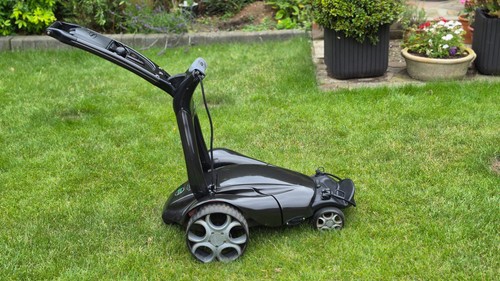 Stewart golf follow - stewart, x9