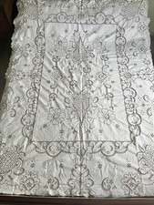 Vintage Cutwork Embroidered Tablecloth 76x58” 4 Napkins Floral Off White