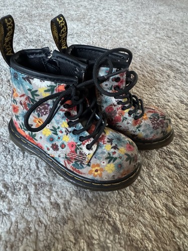 Martens infant child - infant,