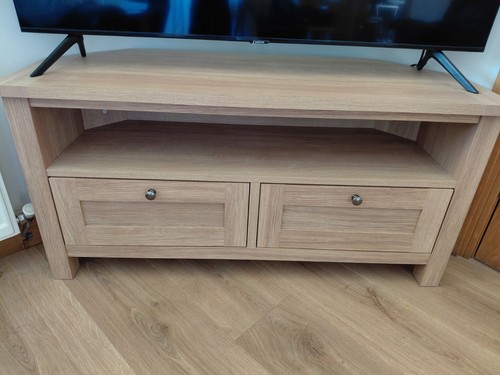 Oak style corner unit with - unit,