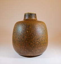Large Brown Vase - Carl-Harry