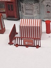 N gauge BT tent road works