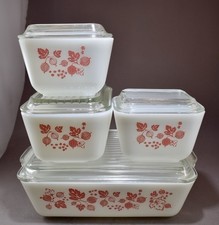 SET OF 4 VTG PYREX PINK GOOSEBERRY REFRIGERATOR DISHES +Lids VERY NICE CONDITION