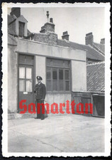 I12/32 WW2 ORIGINAL PHOTO OF GERMAN KRIEGSMARINE OFFICER WITH DAGGER