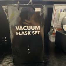 Vacuum Flask Set With Mugs