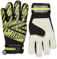 Umbro Goalkeeper Gloves  1