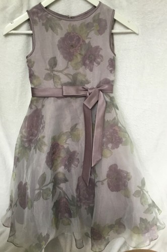 True bride bridesmaid flower - bride, /