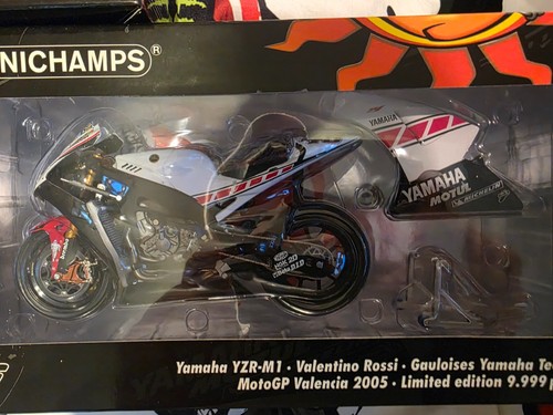 Minichamps rossi figure - rossi,