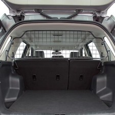 Travall Dog Guard for Land Rover Freelander 2 06-14 Tailored Fit Luggage Barrier