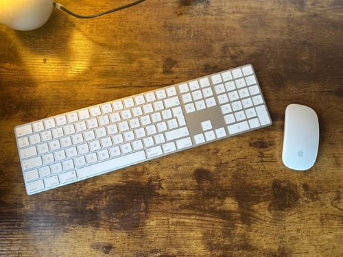 Apple magic numerical keyboard - magic,