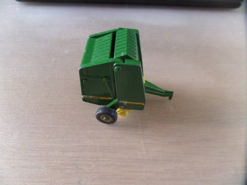 Ertl john deere round - deere,